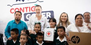 Fortalece Gobernador transporte escolar en Arroyo Seco
