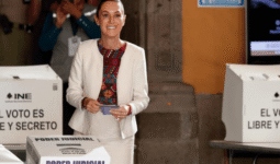Hubo más participación en elección judicial que en la consulta sobre los expresidentes, opinó la presidenta.