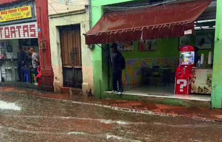 En este momento estás viendo Lluvias afectan a 5 negocios afiliados a Canaco en Querétaro