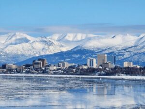 Anchorage, Alaska ciudad cercana a la base militar