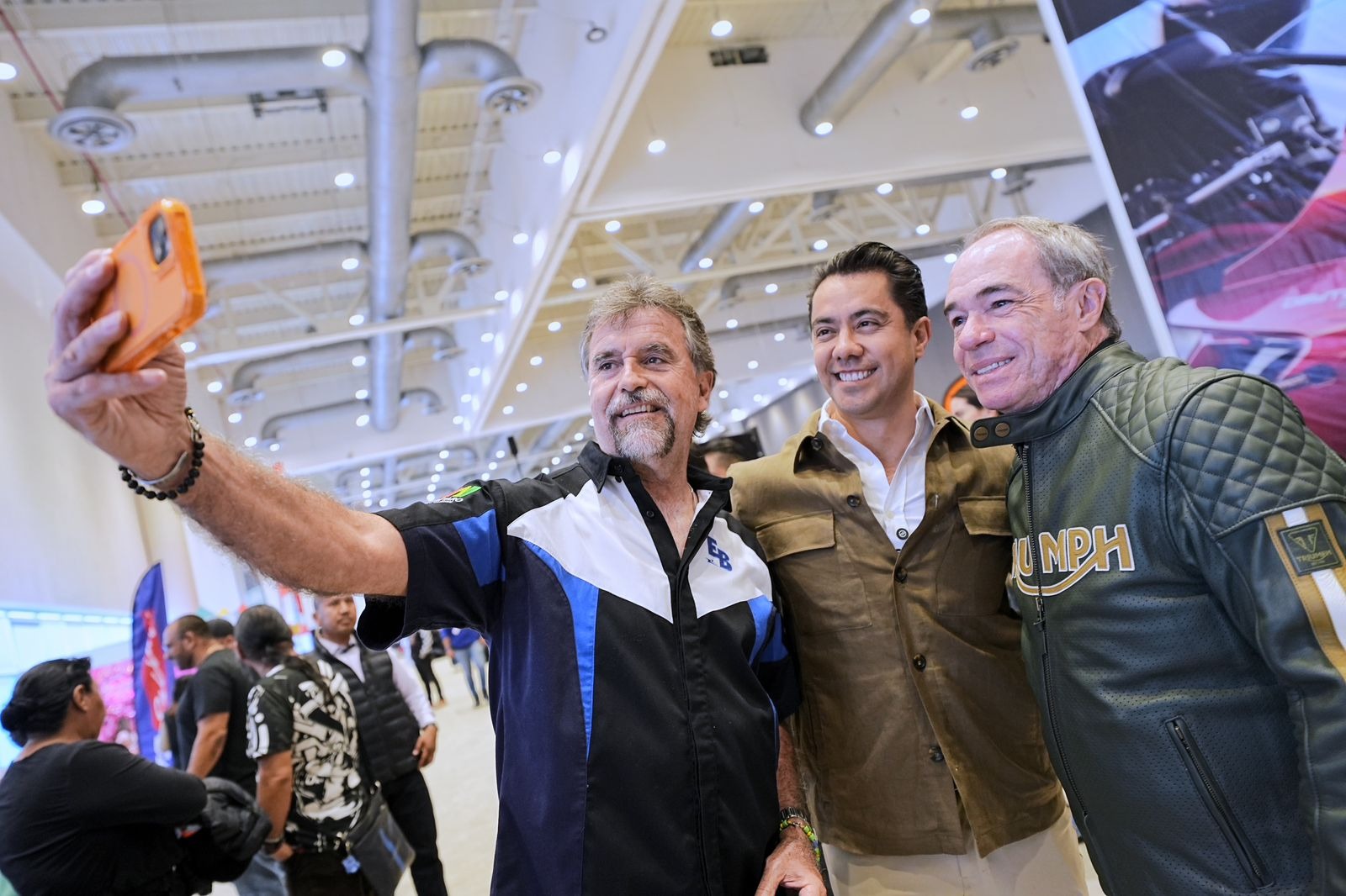 En este momento estás viendo Felifer Macías inaugura la Expo Biker’s 2025