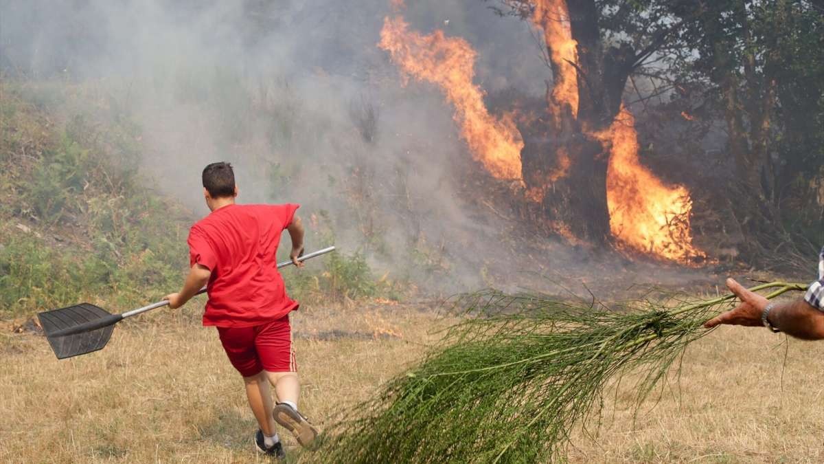 En este momento estás viendo El fin del calor y la lluvia, se unen para apagar el fuego en España