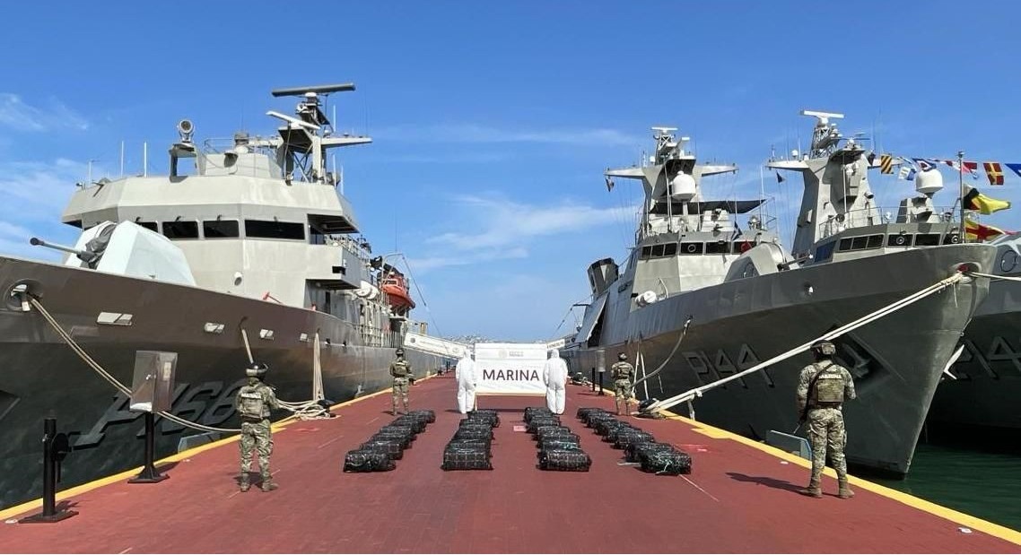 En este momento estás viendo Casi una tonelada de cocaína flotaba frente a las costas de Guerrero