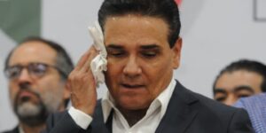 El exgobernador de Michoacán, Silvano Aureoles Conejo, dejo plantado al juez