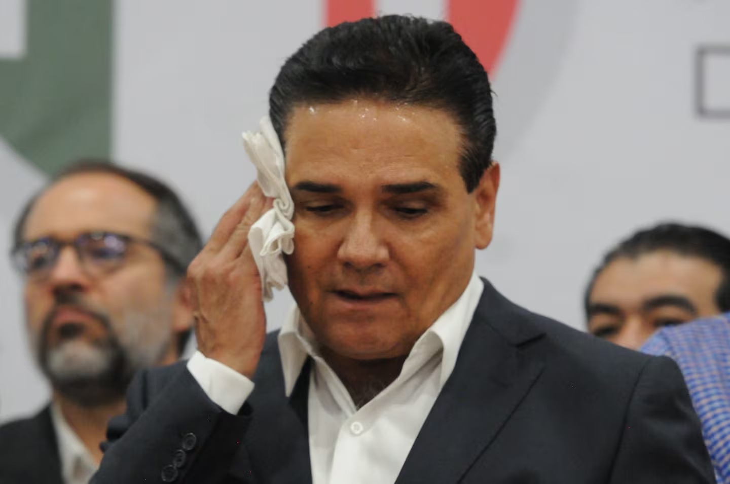 En este momento estás viendo El exgobernador de Michoacán, Silvano Aureoles Conejo, dejo plantado al juez