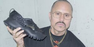Willy Chavarría se disculpa con la comunidad Yalalag por polémica con los huaraches.