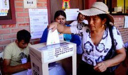 Bolivia tendrá segunda vuelta presidencial por primera vez en años.