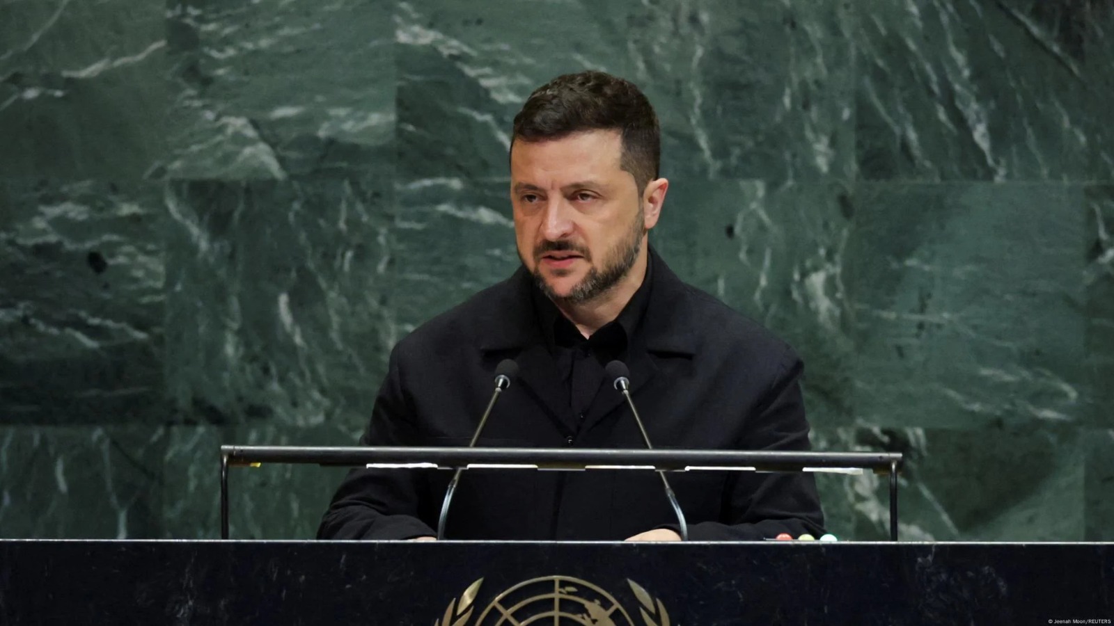 En este momento estás viendo “Las armas deciden quién sobrevive”, dijo Zelenski en la ONU