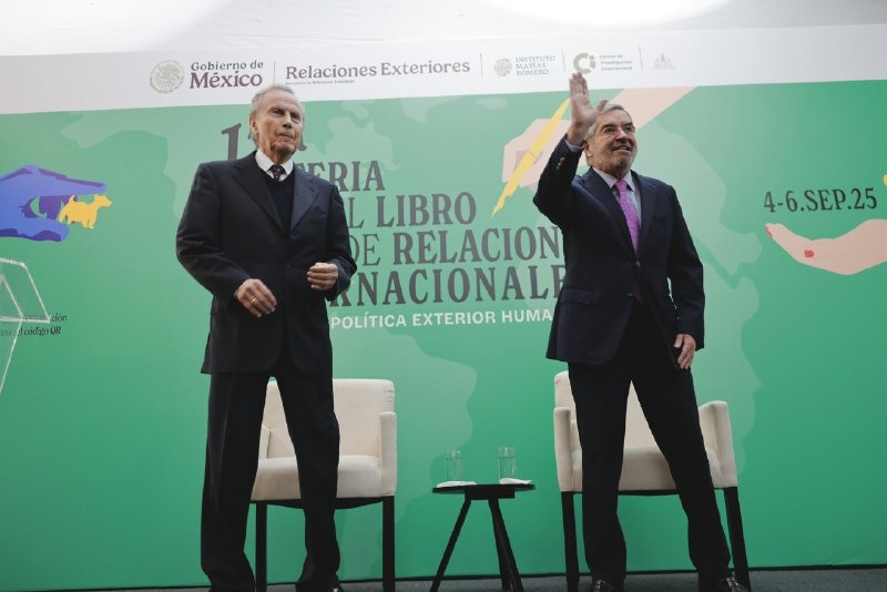 En este momento estás viendo Inauguran la décima tercera Feria del Libro de Relaciones Exteriores