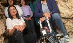 Alumnas del Poli crean robot explorador para minería