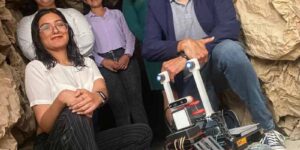 Alumnas del Poli crean robot explorador para minería