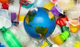 Iniciativas de ley protegen a la industria del plástico