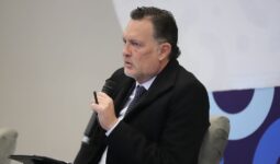 “Van muchos planes de seguridad en Michoacán y Guanajuato, y en Querétaro la policía no se dobla”: gobernador