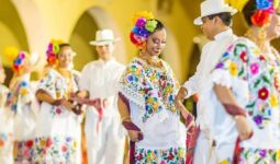 La moda y los huipiles mayas