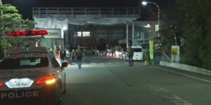 Apuñalan a 15 en una factoría de Japón