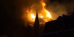 Violencia y una iglesia incendiada en Países Bajos