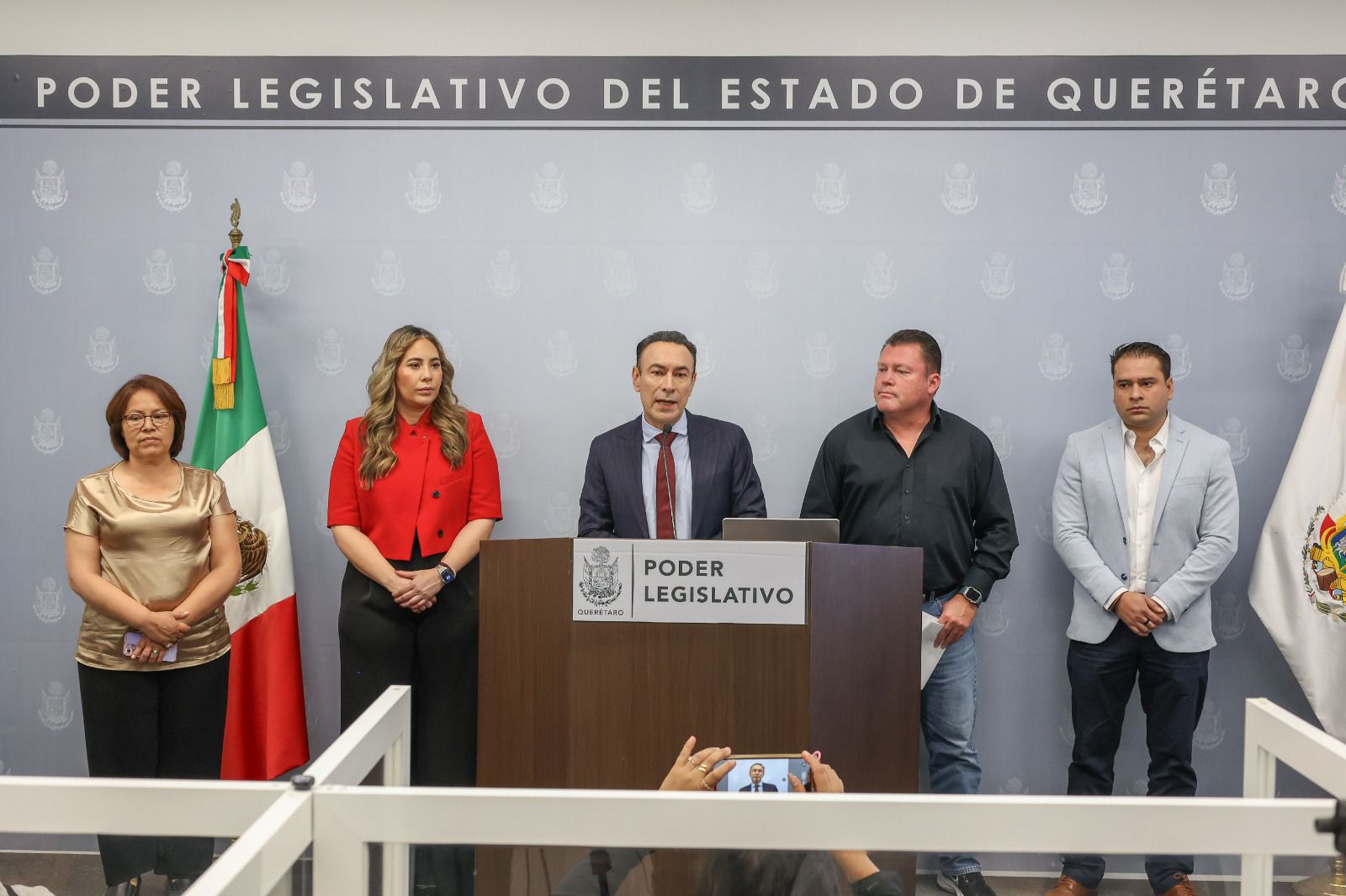 En este momento estás viendo Morena anuncia que no participará en la elección del Fiscal Anticorrupción