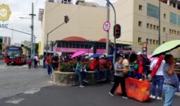 La SEP destaca mejoras laborales para maestros; la CNTE no se retira