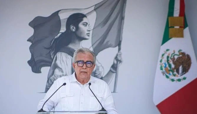 En este momento estás viendo La licencia de Rocha Moya es lo mejor para Sinaloa