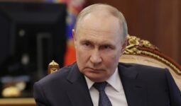 Trump le pide a Putin terminar con la guerra