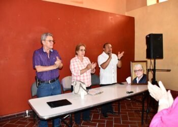 Homenaje póstumo al cronista honorario de Querétaro
