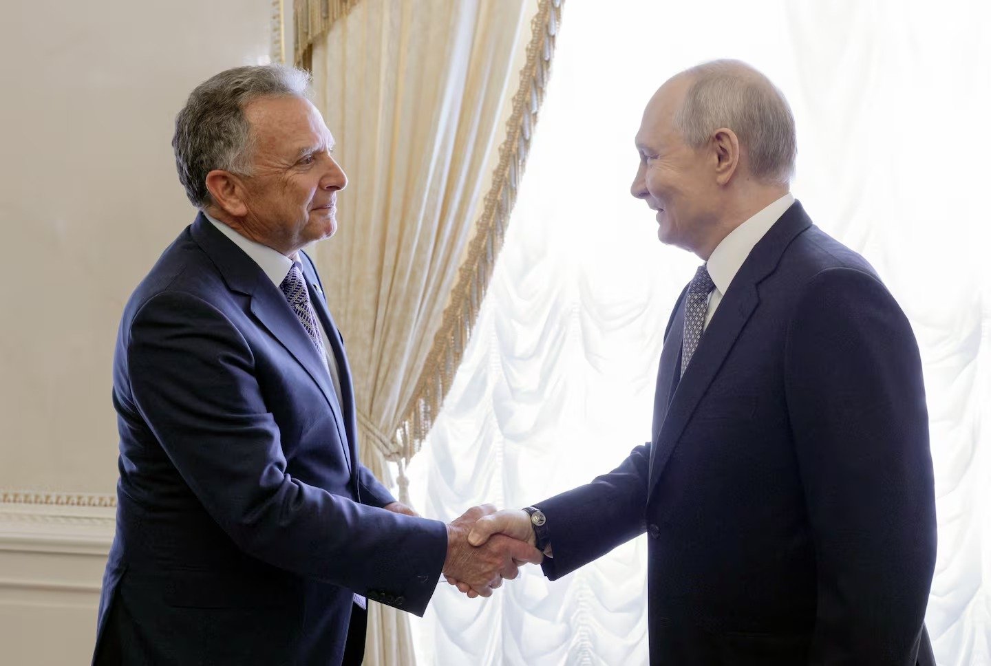 En este momento estás viendo Putin quiere reanudar pláticas de paz