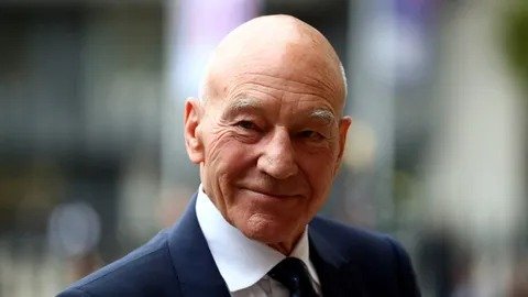 En este momento estás viendo QEPD Sir Patrick Stewart