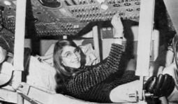 Margaret le acercó la Luna al hombre