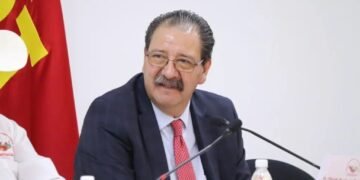 La presidenta critica a uno de sus asociados